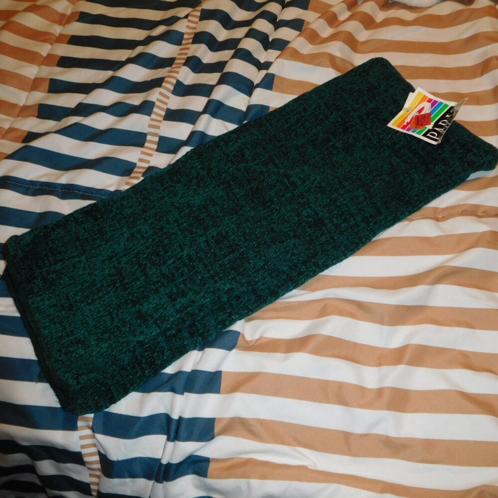 NWT PARIS ACCESSORIES GREEN MARBLED KNIT WINTER SCARF UNISEX USA MADE